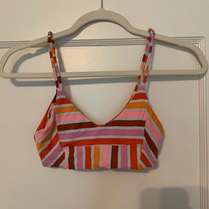 maaji top!!!! can be worn FOUR ways!!